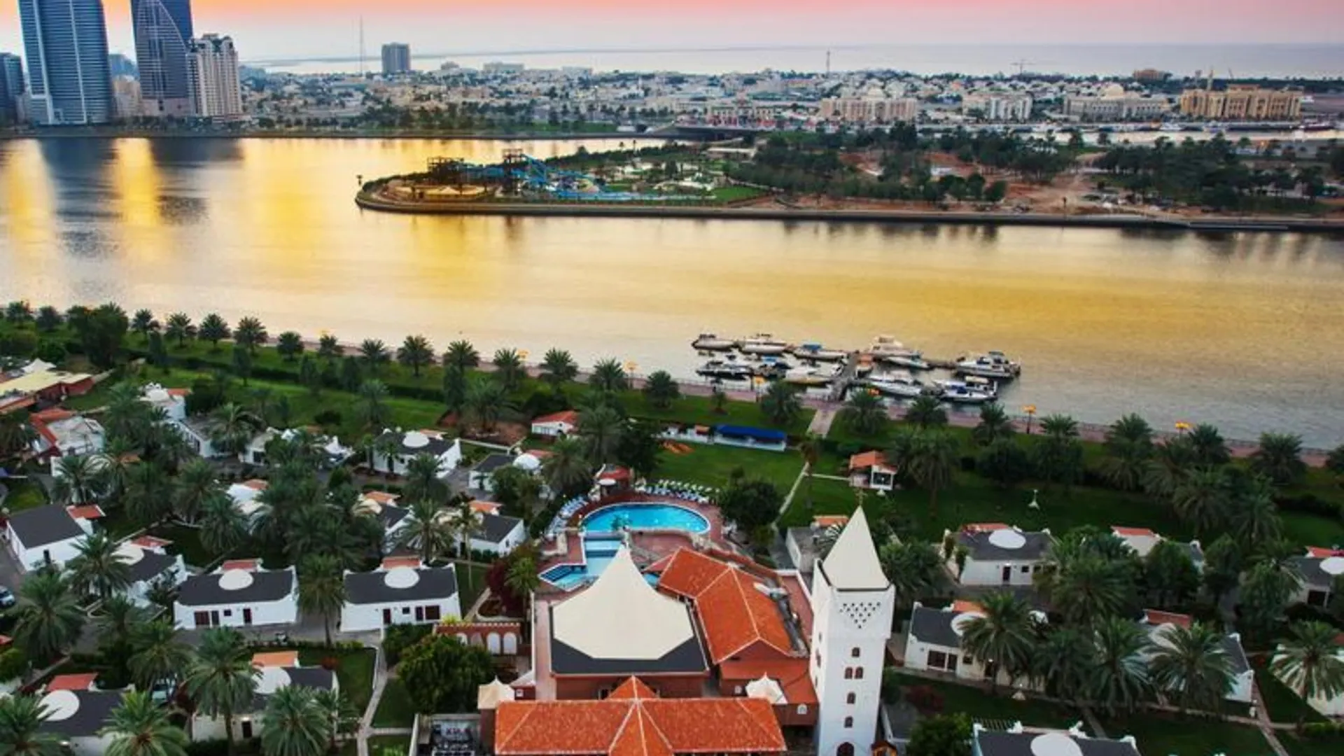 Marbella Resort ile iletişim
