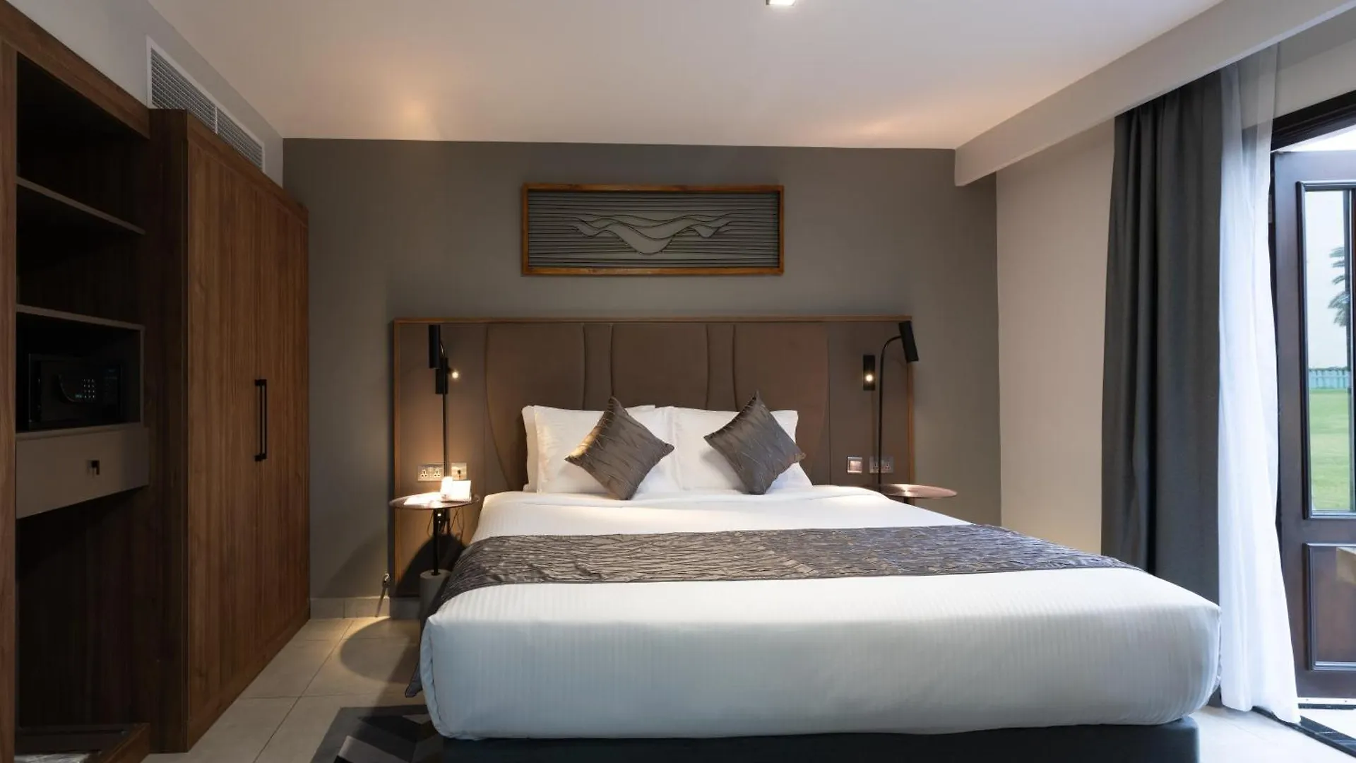 Marbella Resort Şarja 4*,  Birleşik Arap Emirlikleri